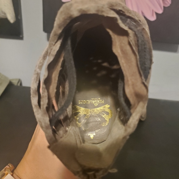 Booties - Picture 3 of 5